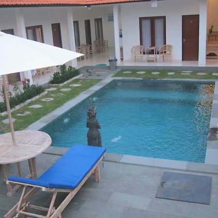 Temuku Guest House Canggu Екстериор снимка