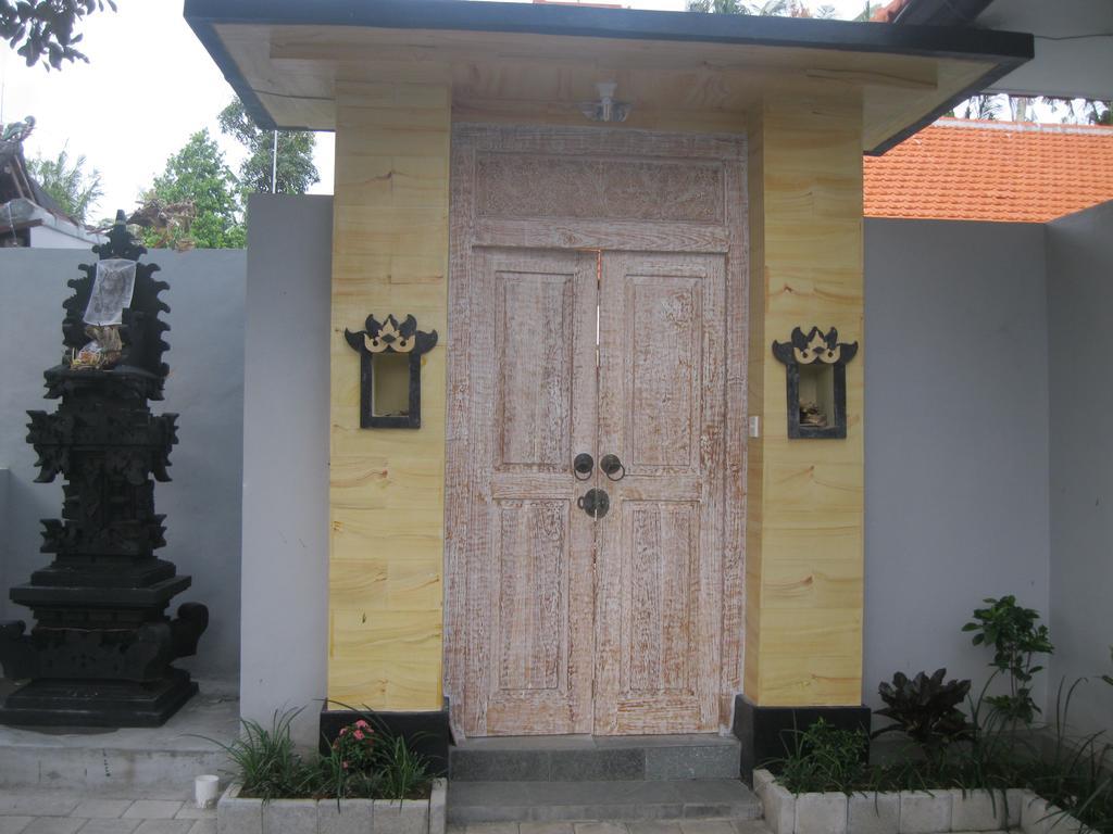 Temuku Guest House Canggu Екстериор снимка